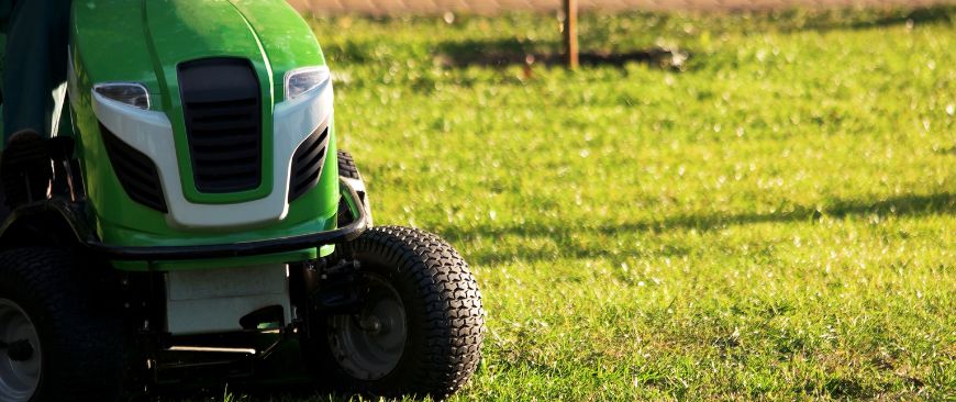 Tips for Maintaining Your John Deere Lawn Mower