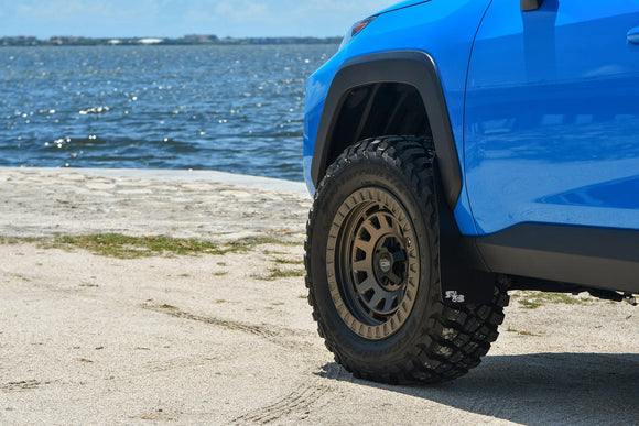 VENTURE | Satin Bronze
